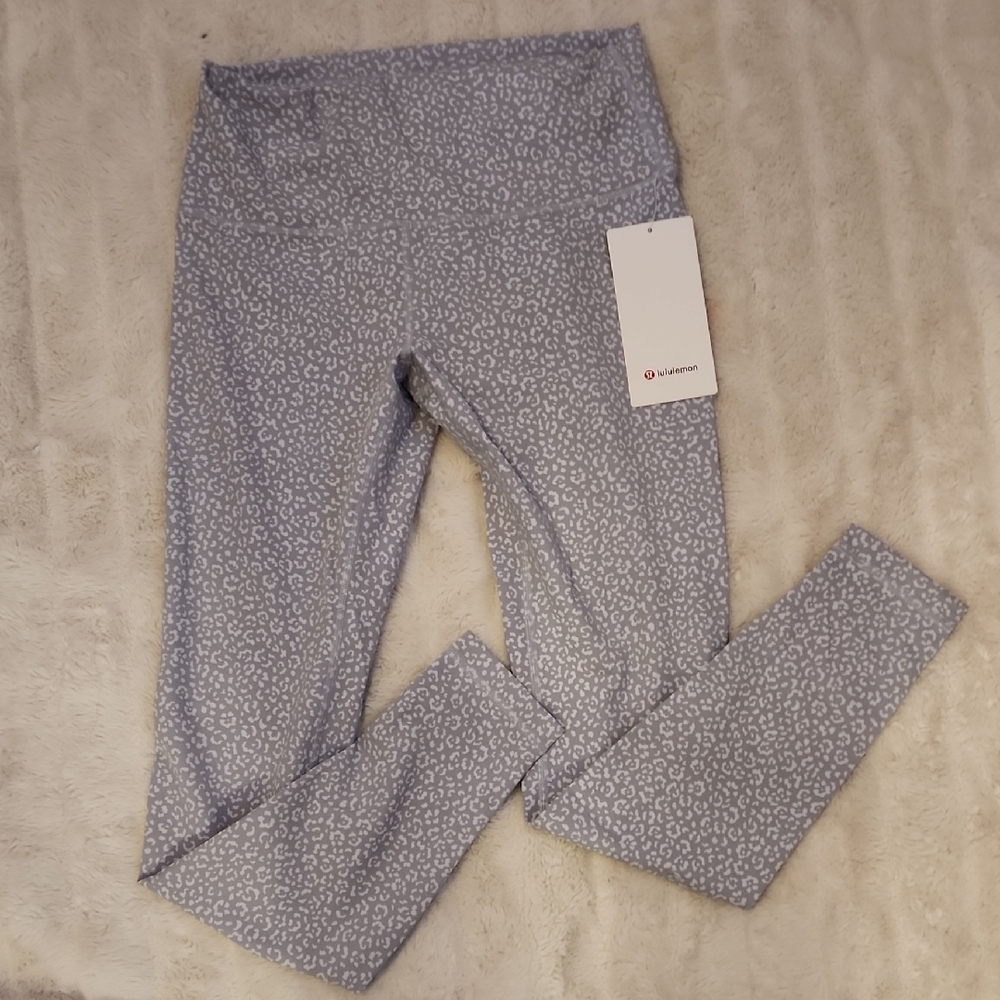 Nwt Lululemon Wunder Train HR Tight 28in